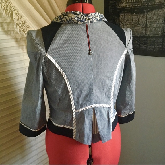 Victorian Style 3/4 Length Sleeve Blazer - Picture 2 of 5